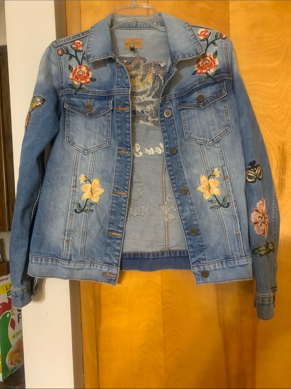 Blue Jean jacket. Tote 4
